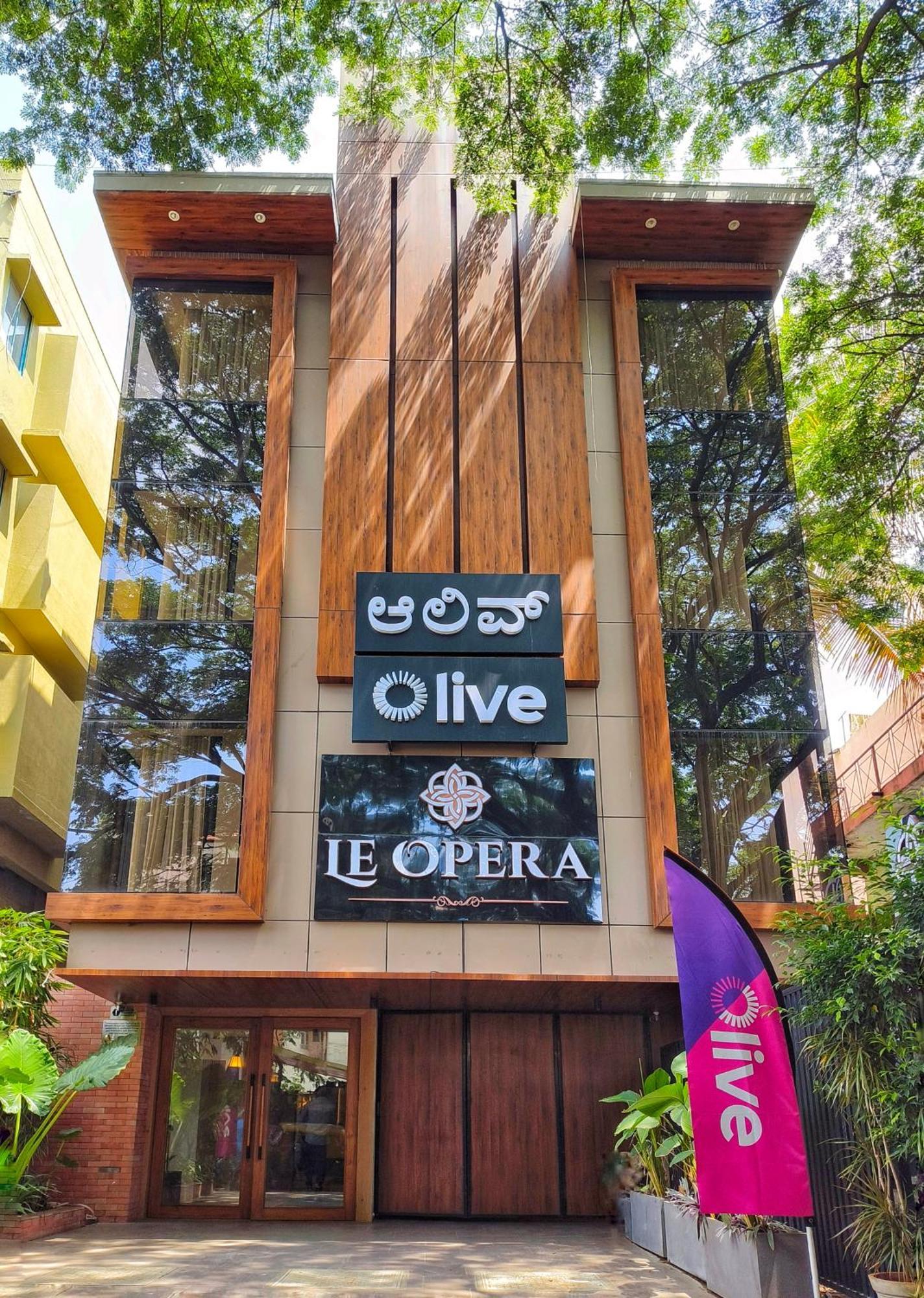 Olive Hotel Le Opera By Embassy Group Бангалор Экстерьер фото